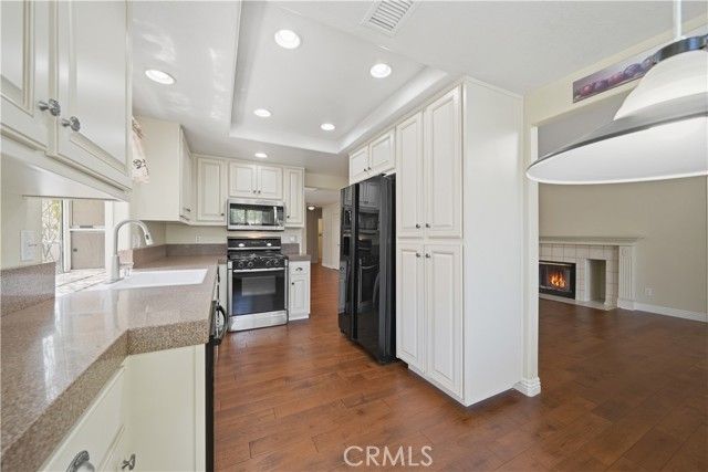 40512 Via Amapola, Murrieta, CA 92562