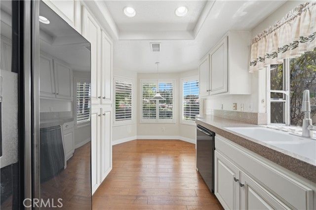 40512 Via Amapola, Murrieta, CA 92562