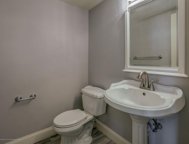 40 Staghorn Drive, Matawan, NJ 07747