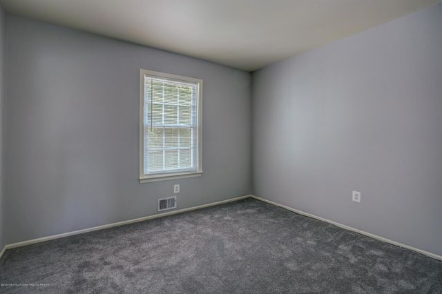 40 Staghorn Drive, Matawan, NJ 07747