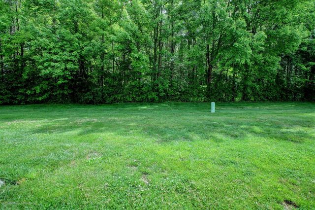 40 Staghorn Drive, Matawan, NJ 07747