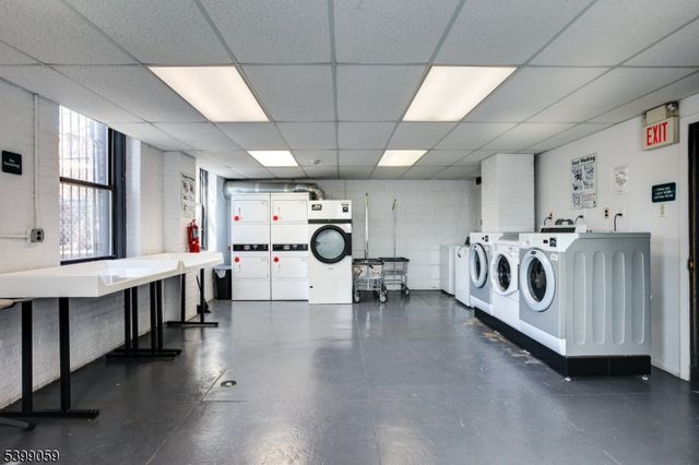 363 Mt Prospect Ave 2AW, Newark City, NJ 07104