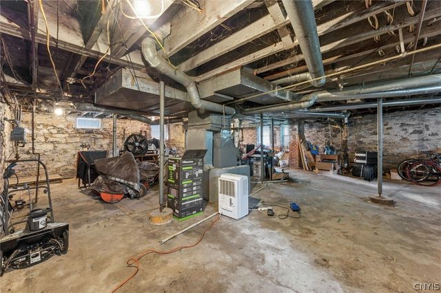 303 Highland Avenue, Syracuse, NY 13203