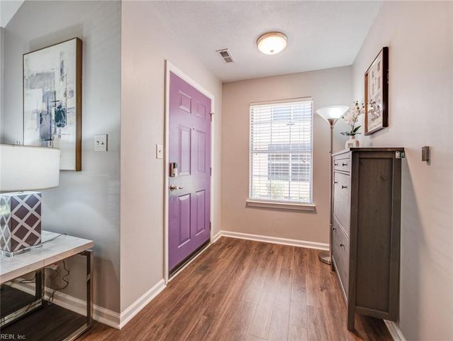 865 Miller Creek LN, Newport News, VA 23602