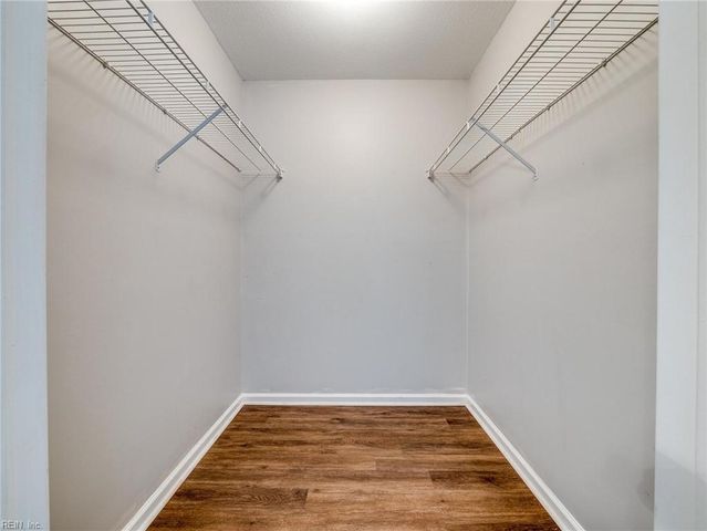 865 Miller Creek LN, Newport News, VA 23602