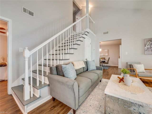 865 Miller Creek LN, Newport News, VA 23602