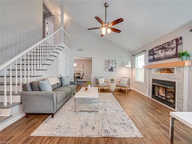 865 Miller Creek LN, Newport News, VA 23602