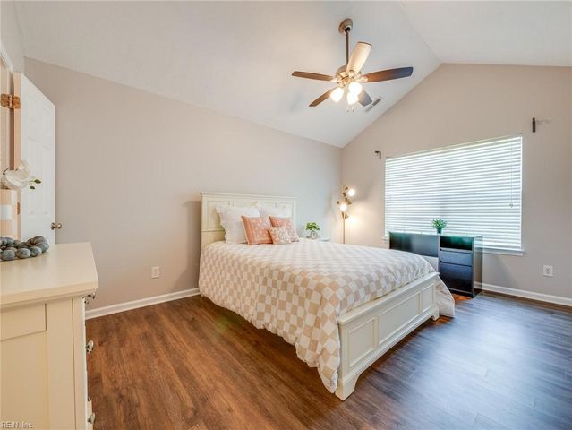 865 Miller Creek LN, Newport News, VA 23602