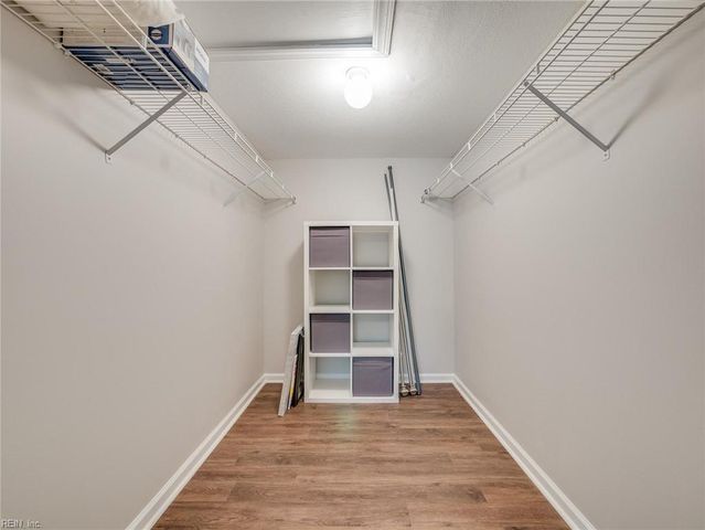 865 Miller Creek LN, Newport News, VA 23602