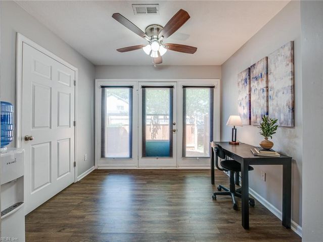 865 Miller Creek LN, Newport News, VA 23602