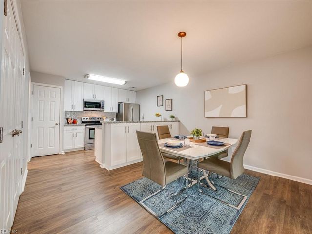 865 Miller Creek LN, Newport News, VA 23602