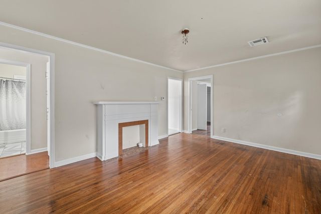 2531 S Washington Ave, Wichita, KS 67216