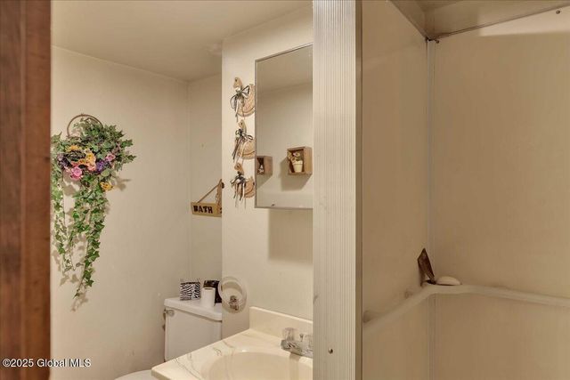 253 Guy Park Avenue, Amsterdam, NY 12010