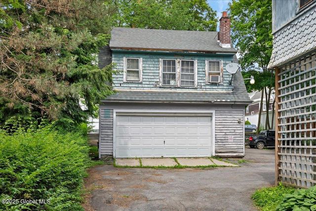 253 Guy Park Avenue, Amsterdam, NY 12010