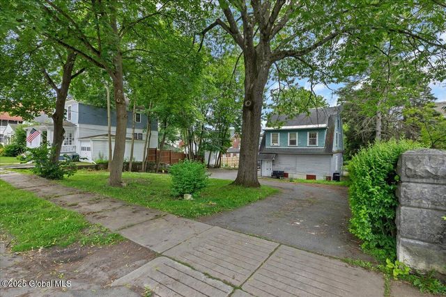 253 Guy Park Avenue, Amsterdam, NY 12010