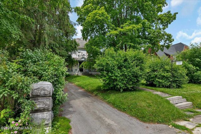 253 Guy Park Avenue, Amsterdam, NY 12010