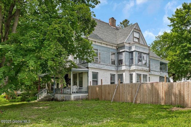 253 Guy Park Avenue, Amsterdam, NY 12010