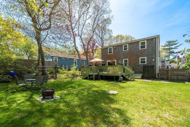 64 Winthrop Rd, Plymouth, MA 02360