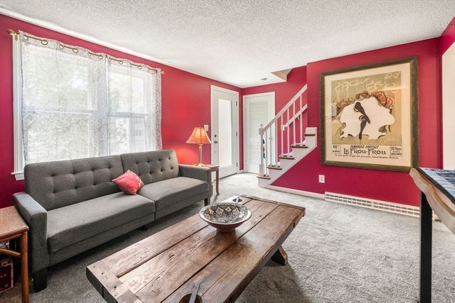 64 Winthrop Rd, Plymouth, MA 02360