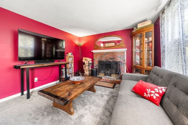 64 Winthrop Rd, Plymouth, MA 02360