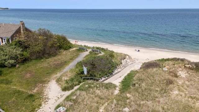 64 Winthrop Rd, Plymouth, MA 02360