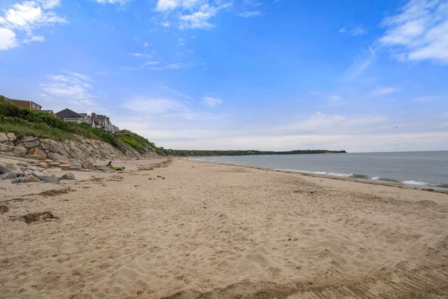 64 Winthrop Rd, Plymouth, MA 02360