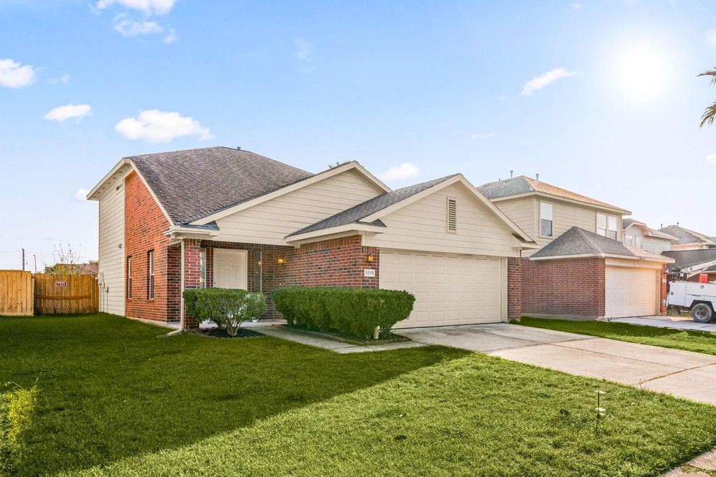 5535 N Tidewater Drive, Houston, TX 77085