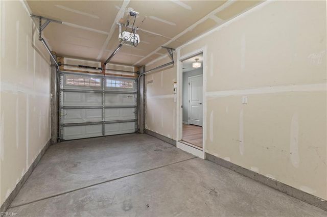 4319 Salt Marsh LN, Chesapeake, VA 23324