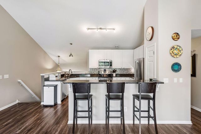 2782 Spy Glass Drive, Chaska, MN 55318
