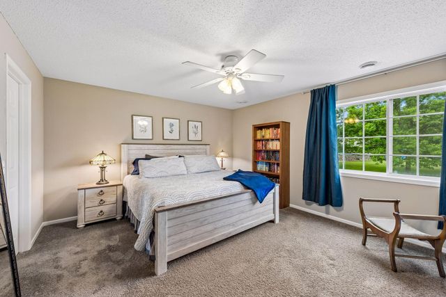 2782 Spy Glass Drive, Chaska, MN 55318