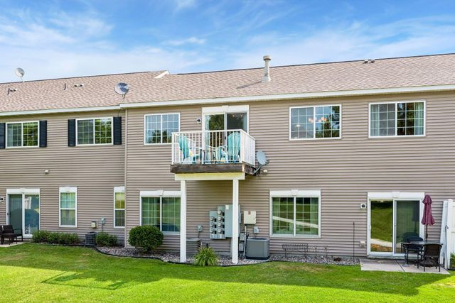2782 Spy Glass Drive, Chaska, MN 55318