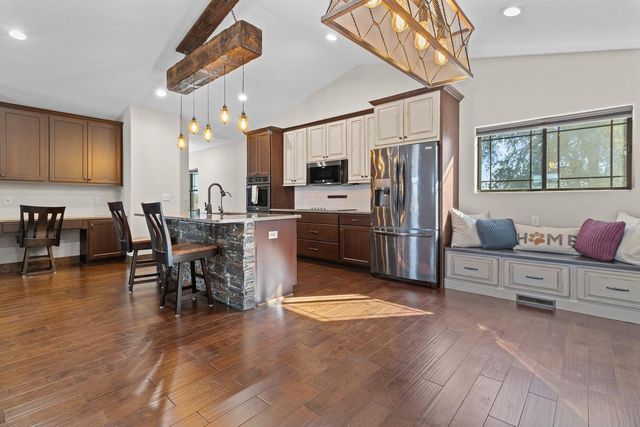 N5302 Crossman ROAD, Lake Mills, WI 53551