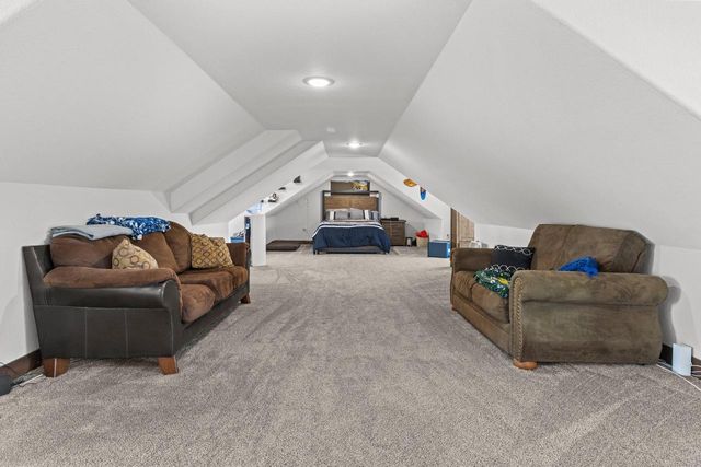 N5302 Crossman ROAD, Lake Mills, WI 53551