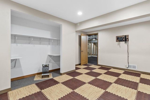 N5302 Crossman ROAD, Lake Mills, WI 53551