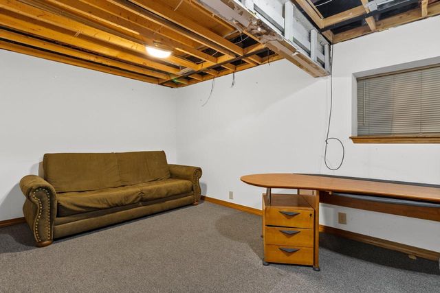 N5302 Crossman ROAD, Lake Mills, WI 53551