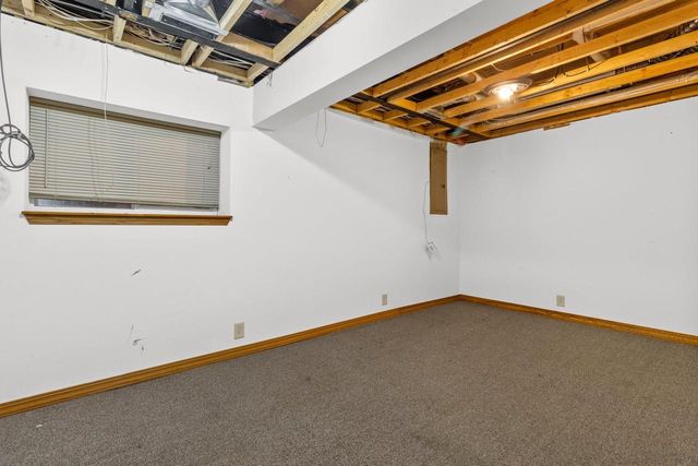 N5302 Crossman ROAD, Lake Mills, WI 53551