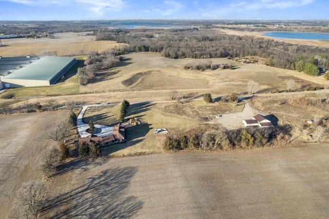 N5302 Crossman ROAD, Lake Mills, WI 53551