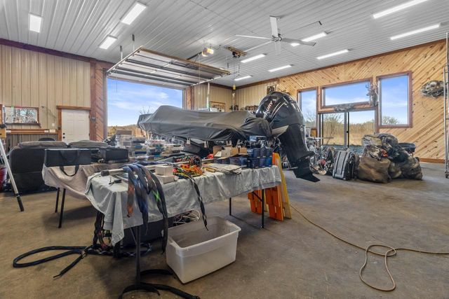 N5302 Crossman ROAD, Lake Mills, WI 53551