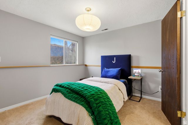 1048 E CHERRY LN, Layton, UT 84040