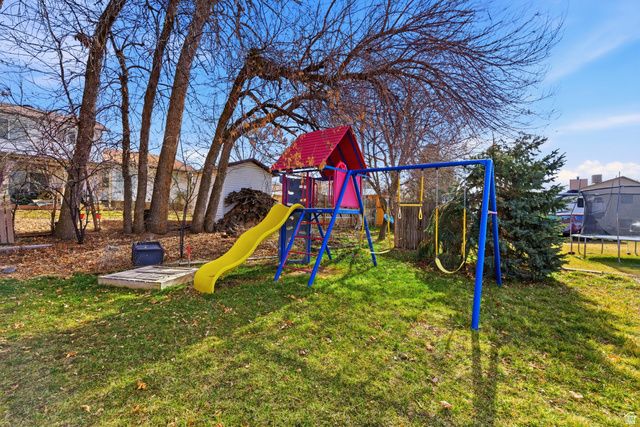 1048 E CHERRY LN, Layton, UT 84040