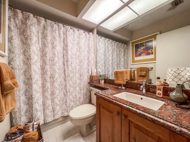 56 Edinburgh Drive, Palm Beach Gardens, FL 33418