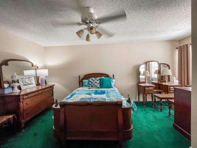 56 Edinburgh Drive, Palm Beach Gardens, FL 33418