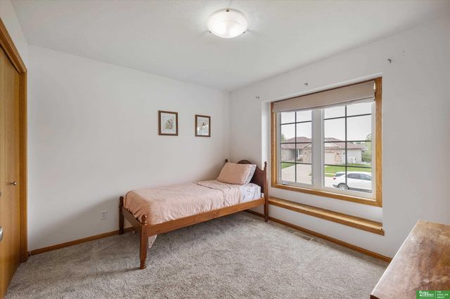 21119 Schofield Drive, Gretna, NE 68028