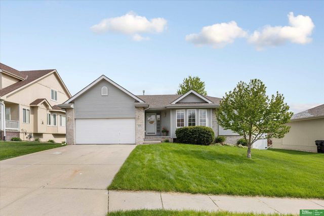 21119 Schofield Drive, Gretna, NE 68028