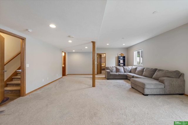 21119 Schofield Drive, Gretna, NE 68028