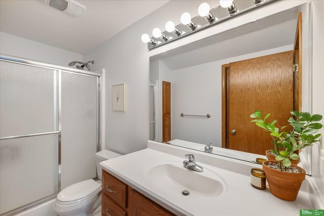 21119 Schofield Drive, Gretna, NE 68028