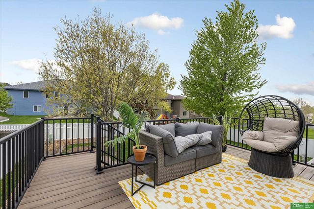 21119 Schofield Drive, Gretna, NE 68028