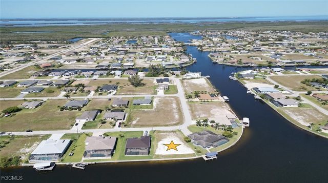 909 NW 36th PL, Cape Coral, FL 33993