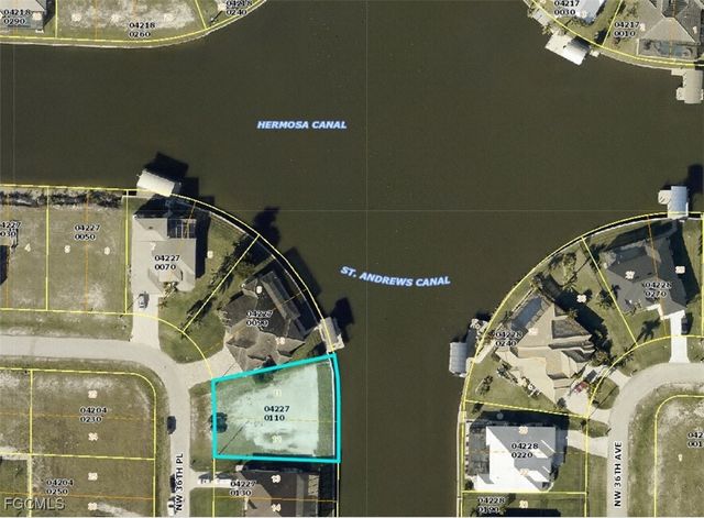 909 NW 36th PL, Cape Coral, FL 33993