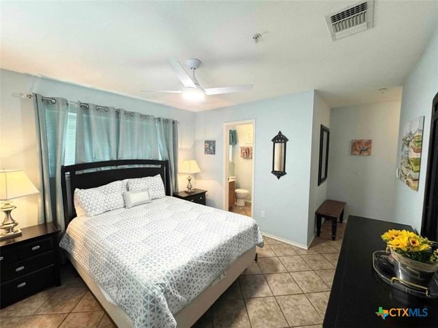 730 E Mather Street F302, New Braunfels, TX 78130